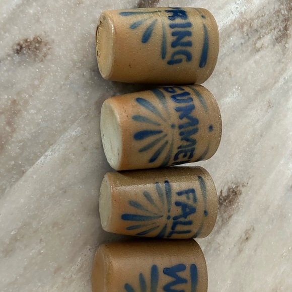 farmhouse, style cups tannish / blue print. Winter spring summer and fall. - Picture 4 of 5